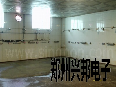 IC卡水控機在中國平煤神馬能源化工集團(tuán)十二礦職工浴室安裝現(xiàn)場