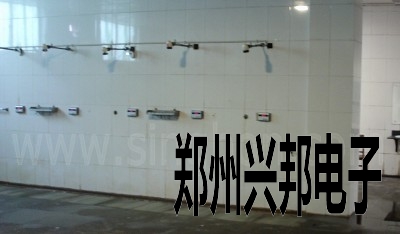 IC卡水控機在中國平煤神馬能源化工集團(tuán)十二礦職工浴室安裝現(xiàn)場